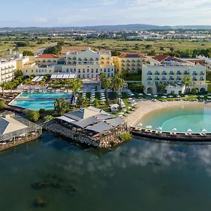 https://the-lake-resort-vilamoura.hotelaalgarve.com