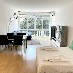 Apartamento 2 & 5- Side Casino Garden